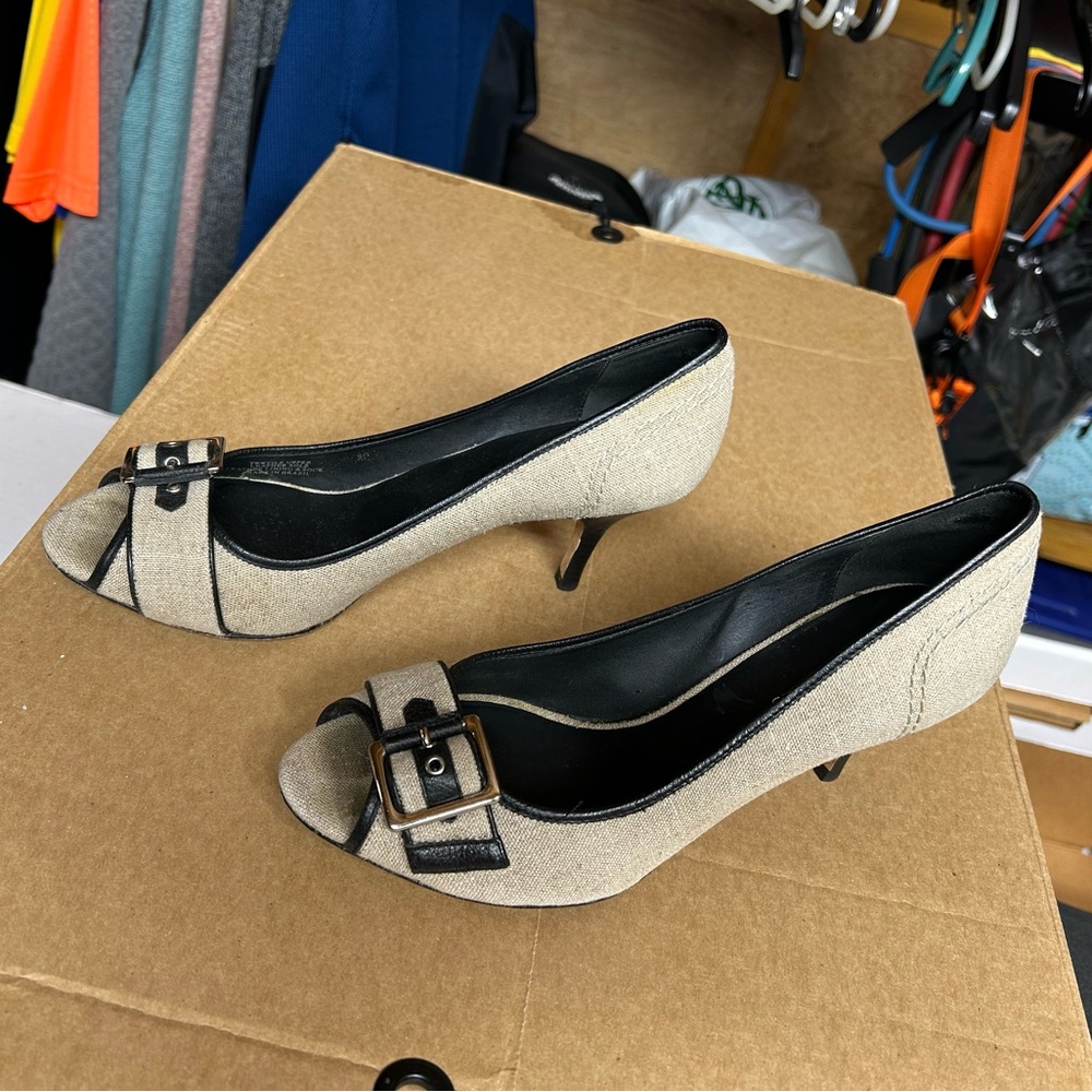 Chic Peep-Toe Heels with Buckle